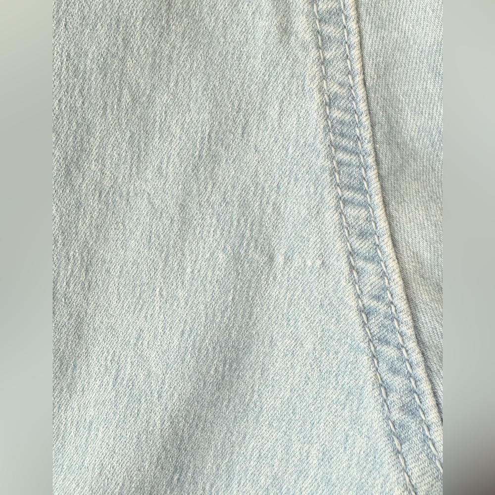 One Republic For All denim jogger jeans
Elastic waistband High Rise Casual - Picture 9 of 9